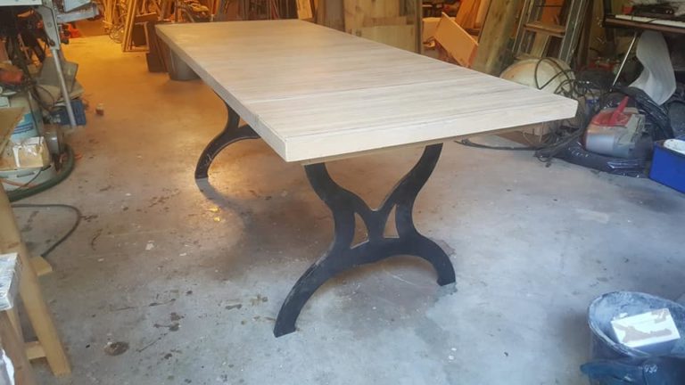 Tafel met Industrieel onderstel